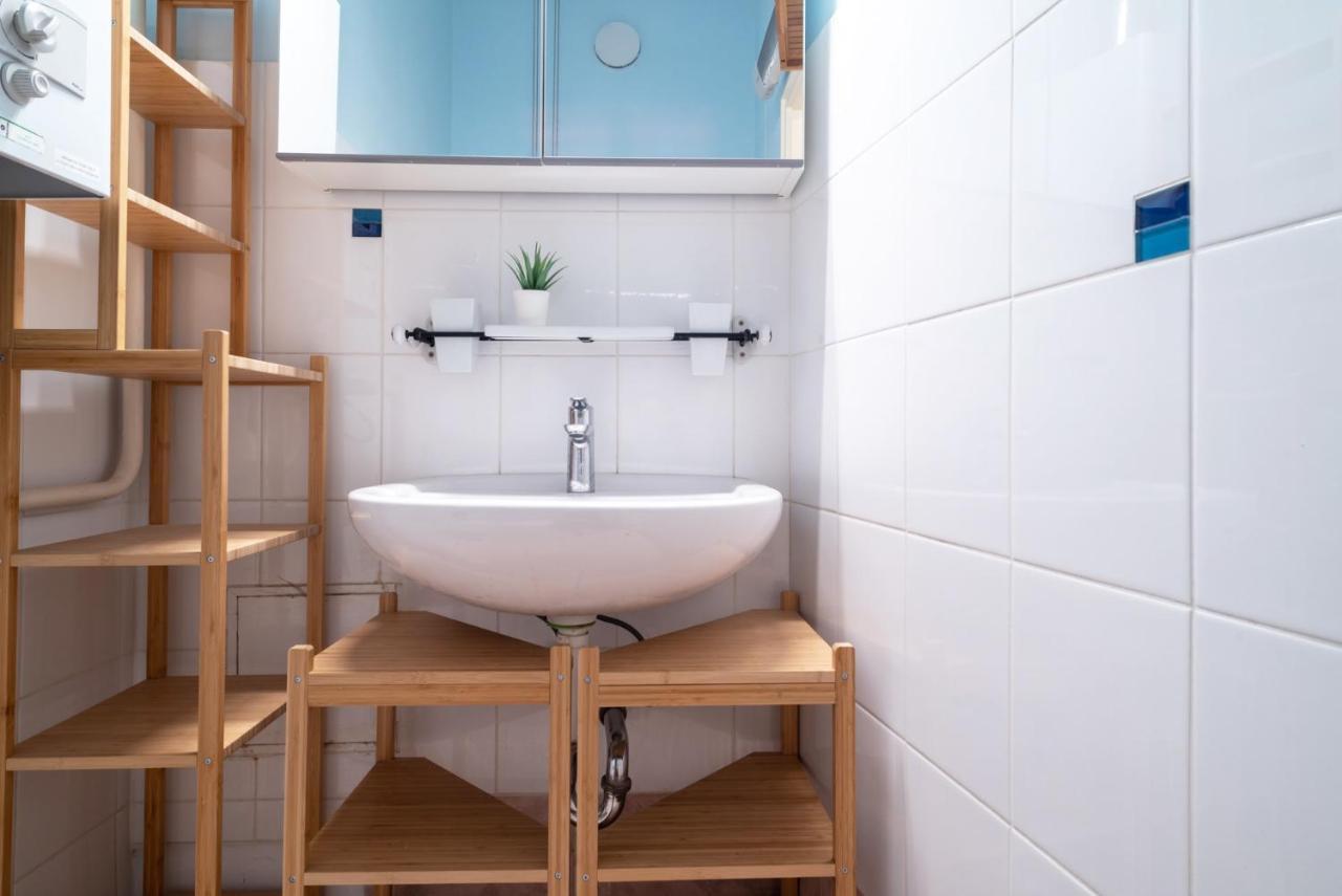 Blue Ribbon Apartment Будапеща Екстериор снимка